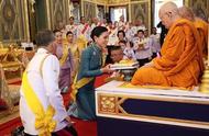 泰国贵妃怎么对王后不敬了（泰国王后最后下跪了吗）