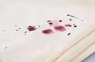 床单上的血迹怎么用纸巾快速去除（床单上的血迹怎么去除没有白醋）