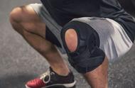 运动护膝正确佩戴方法图片（护膝带的正确戴法图片）
