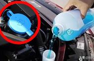 汽车水箱加清水还是加玻璃水（汽车加玻璃水与汽车水箱加水区别）