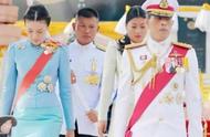 泰国国王带着几个孩子（泰国国王的两个孩子来中国）