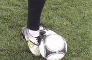 足球训练五个必学实用的射门方法（足球射门的练习方法）