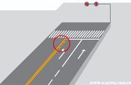路口左转亮绿灯可以掉头吗（红绿灯路口左转箭头亮绿灯可以掉头吗?）