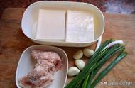 鸡蛋酱焖豆腐的正宗做法（东北酱焖豆腐详细做法）