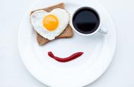 吃早饭的好处和坏处（早餐的重要性最简短4条）