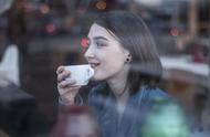 女人喝咖啡的利与弊（女人喝咖啡会长胖吗）