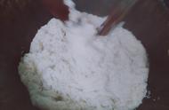 糯米粉可以代替淀粉和面粉吗（糯米粉可不可以用面粉替代）