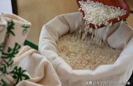 二十袋大米储存方法（抽真空的米能存放10年以上）