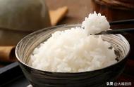 一斤大米能煮多少米饭（一斤米煮多少米饭）