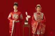 中式古典婚纱图片（中式古典建筑风格图片）