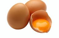 鸡蛋中的系带是什么（鸡蛋系带在孵化过程中的作用）