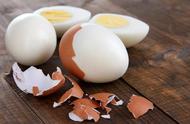 经常吃煎鸡蛋危害大（煎鸡蛋是热油还是凉油）