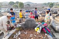 清明节头一天填土上坟吗（双春年清明节上坟能填土吗）