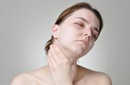 女性咽喉癌的早期症状图片（慢性咽炎癌变的前兆）