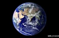 地球质量是多少万亿吨（地球总重量每年减少多少吨）