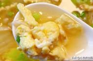 金针菇鸡蛋白菜汤的做法（金针菇白菜汤紫菜蛋花汤的做法）