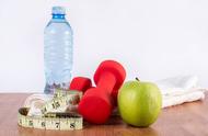 水果喝水一日减肥法靠谱吗