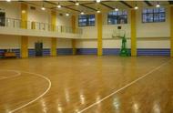 篮球场地地面结构（小型篮球场地尺寸）