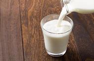 每天喝牛奶对肝脏有什么影响（10种人不宜喝牛奶）