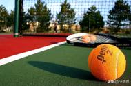 网球双打场地的端线宽（网球场地的尺寸包括单打和双打）