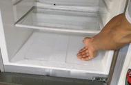 冰箱排水孔堵塞怎么证明通了（冰箱排水孔堵塞的原因怎么通）