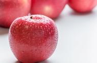 晚上睡觉前吃苹果对减肥有影响吗（晚上睡前吃个苹果可以减肥吗）