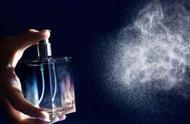 香水分类淡香水和浓香水区别在哪（浓香香水和淡香水哪个好闻）