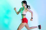 跑步力量训练10种方法（16个跑步专项力量训练动作）